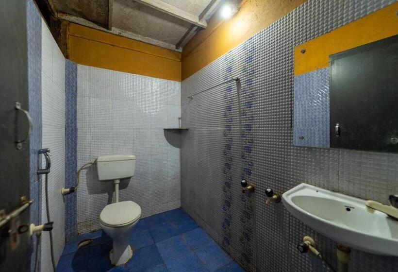 חדר משפחתי, Uk Nature Stay