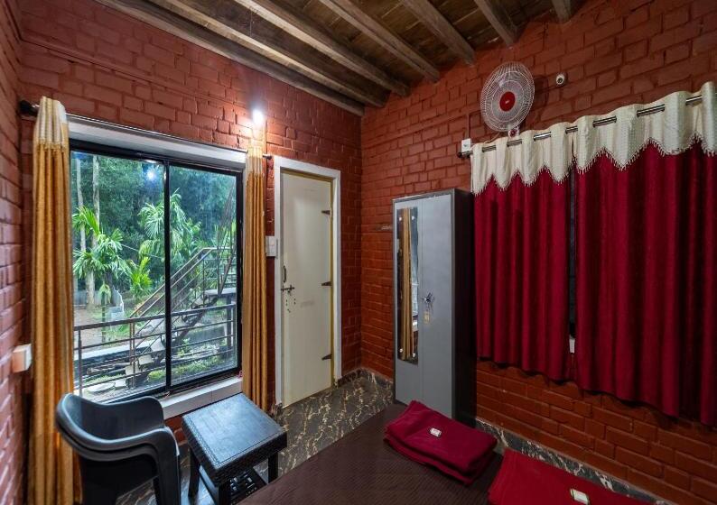 חדר סטנדרט לשלושה, Uk Nature Stay