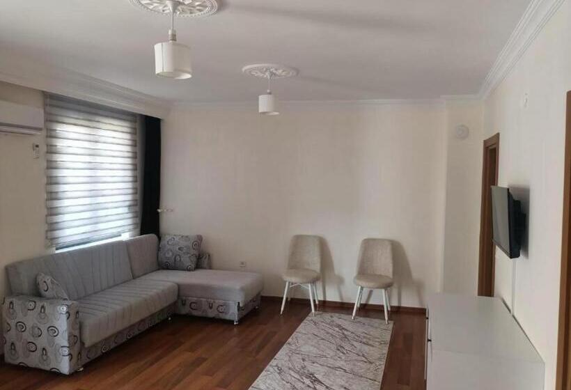 Апартаменты 2 Спальни, Old Town Grand Apart