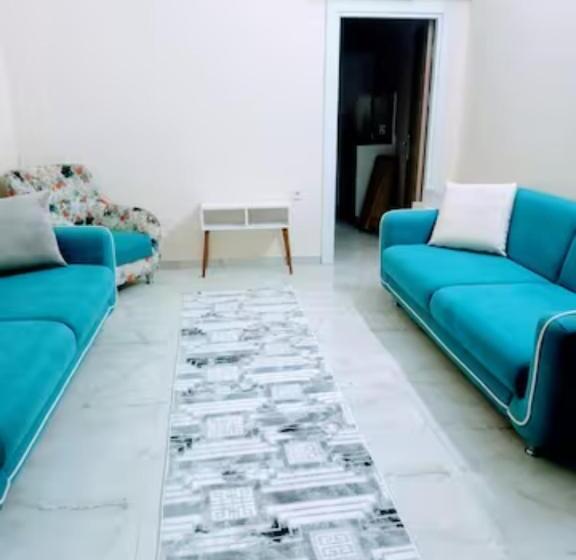 Апартаменты 1 Спальня Нижний Этаж, Old Town Grand Apart