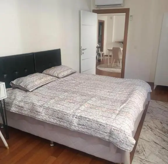 2ベッドルームアパートメント, Old Town Grand Apart