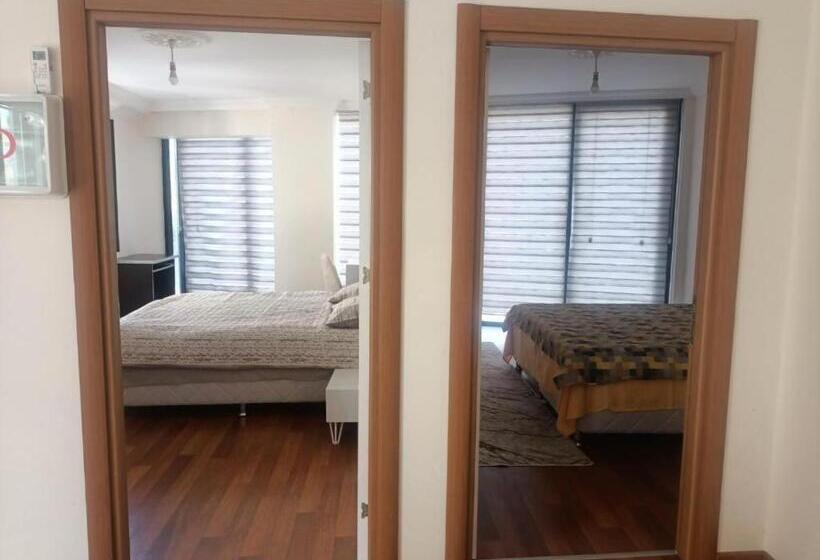 Апартаменты 2 Спальни, Old Town Grand Apart