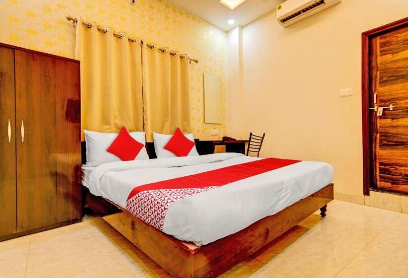 Трехместный Номер Классика, Oyo Hotel Darshini