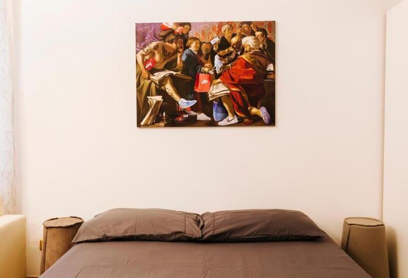 اتاق استاندارد چهارنفره با سرویس بهداشتی مشترک, Art Suites Verona