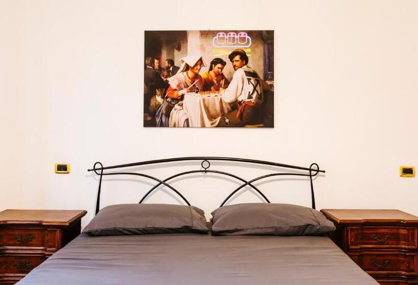 اتاق استاندارد با سرویس بهداشتی مشترک, Art Suites Verona