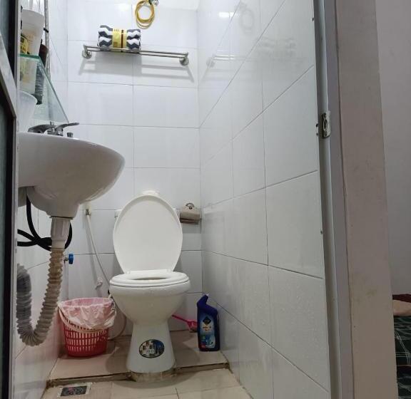 اتاق استاندارد, Family House