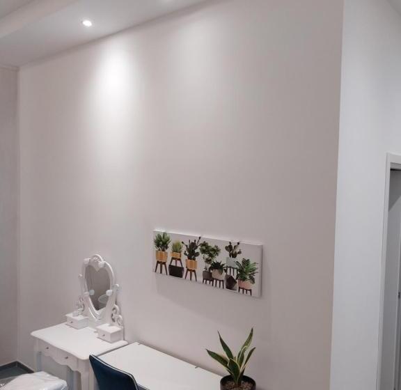 اتاق سوپریور با تخت بزرگ, Suite Al Borgo