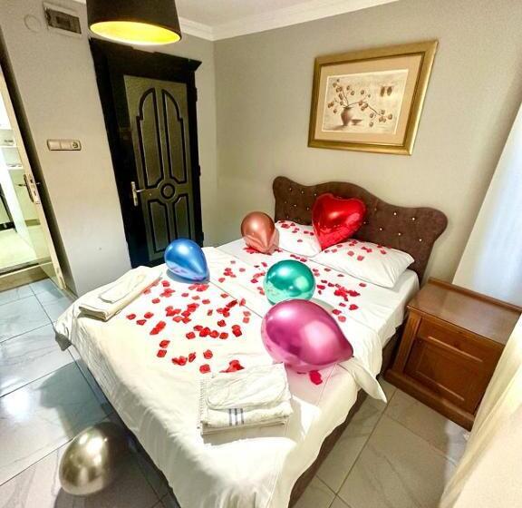 Quarto Estandar Cama King, Raydon