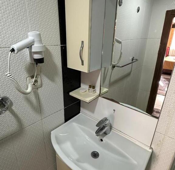 Quarto Triplo Superior, Raydon