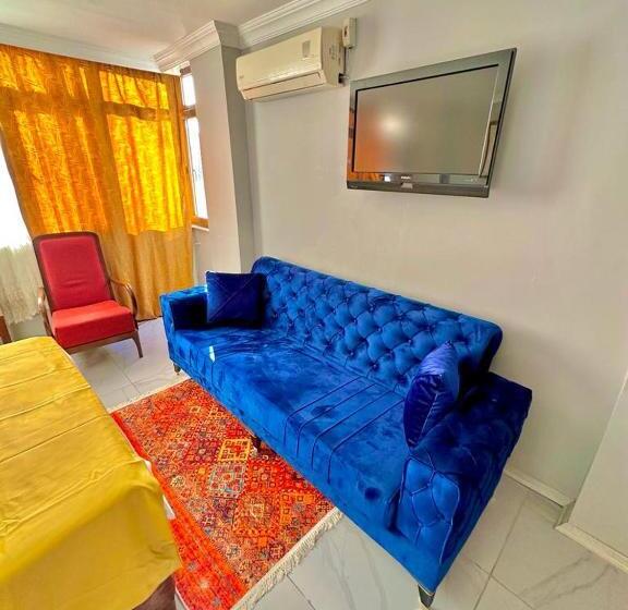Quarto Triplo Superior, Raydon