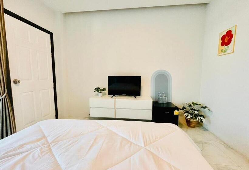 Номер Deluxe с Балконом, Sky View Home And Hostel Chiangmai
