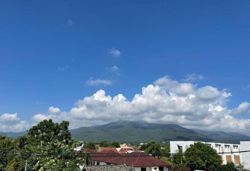 Номер Deluxe с Балконом, Sky View Home And Hostel Chiangmai