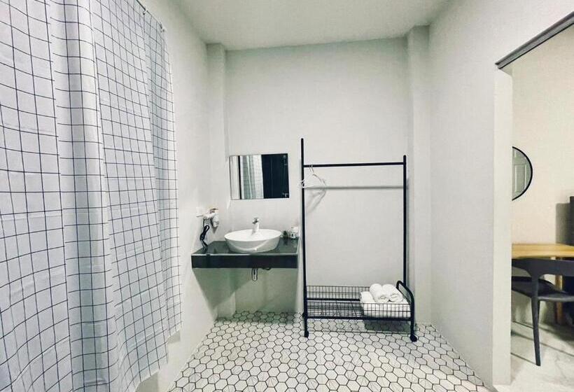 Номер Deluxe с Балконом, Sky View Home And Hostel Chiangmai