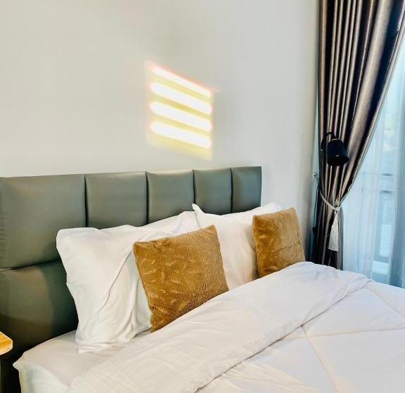 חדר דלוקס עם מרפסת, Sky View Home And Hostel Chiangmai