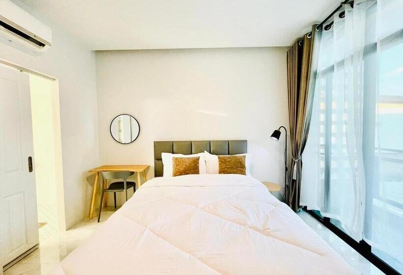 חדר דלוקס עם מרפסת, Sky View Home And Hostel Chiangmai