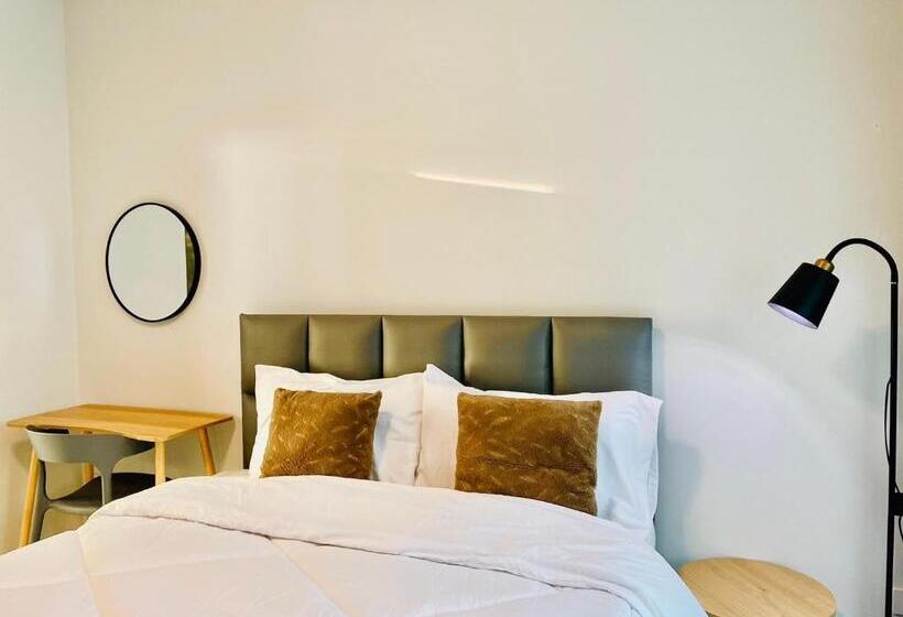 חדר דלוקס עם מרפסת, Sky View Home And Hostel Chiangmai