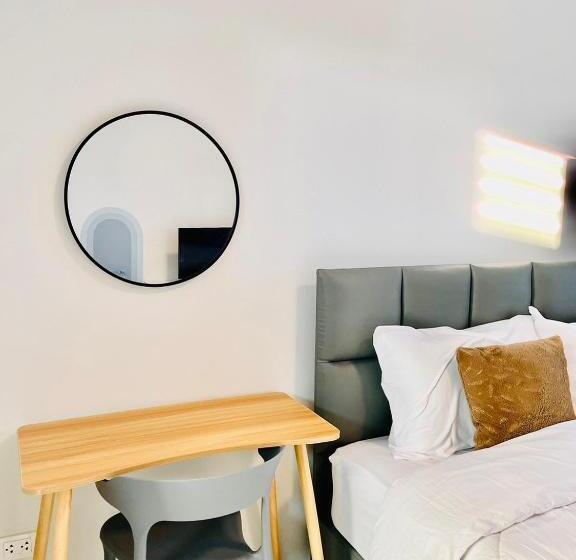 חדר דלוקס עם מרפסת, Sky View Home And Hostel Chiangmai