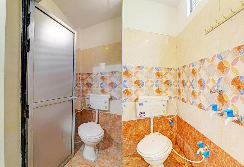 اتاق کلاسیک سه تخته, Spot On Hotel Shyam