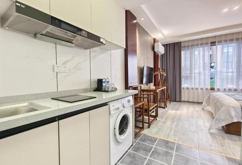 스탠다드 룸 킹사이즈 침대, Zhangjiajie Borui Hotel Tianmen Mountain