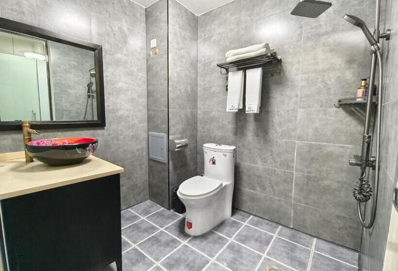 스탠다드 룸 킹사이즈 침대, Zhangjiajie Borui Hotel Tianmen Mountain