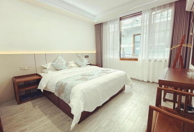 스탠다드 룸 킹사이즈 침대, Zhangjiajie Borui Hotel Tianmen Mountain