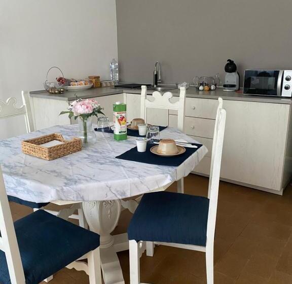 Трехместный Номер Стандарт Вид на Сад, B&b Le Rose