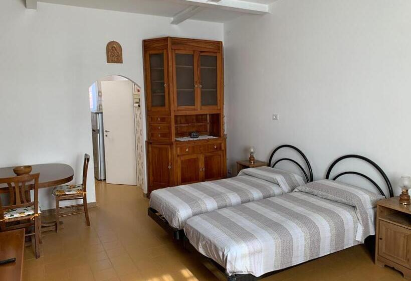 غرفة قياسية ثلاثية, Al Sit Ed Marino