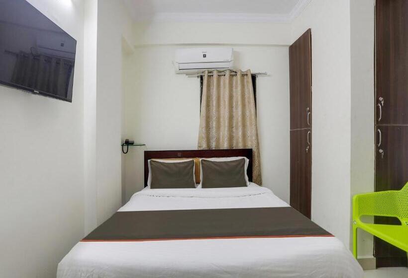 اتاق کلاسیک سه تخته, Collection O Svs Grand Guest House