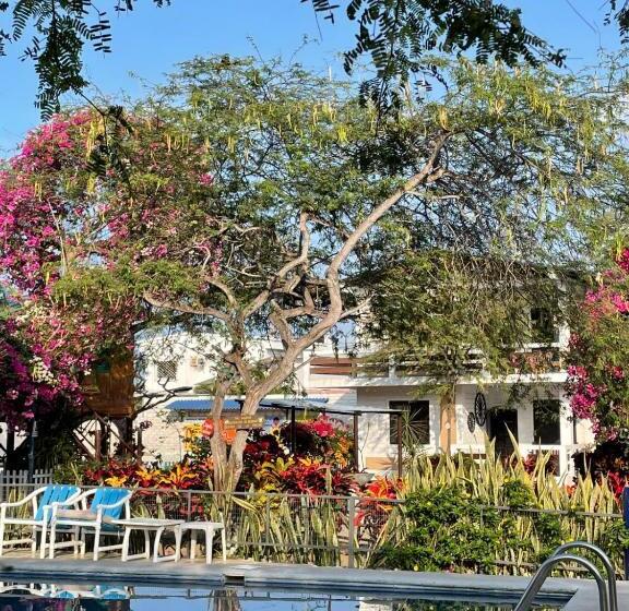 정원 전망 4인용 스탠다드 룸, Hosteria El Jardin De Playas