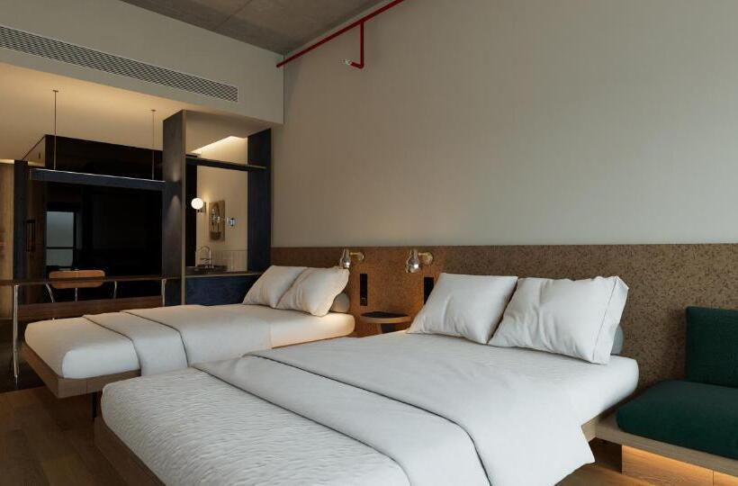 Номер Стандарт, 彼厅酒店hotel In Between