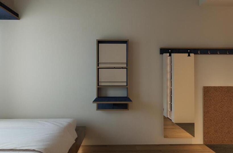 Quarto Basic, 彼厅酒店hotel In Between