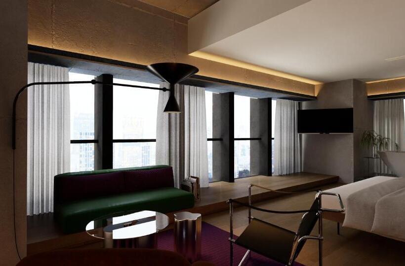 Президентский Люкс, 彼厅酒店hotel In Between