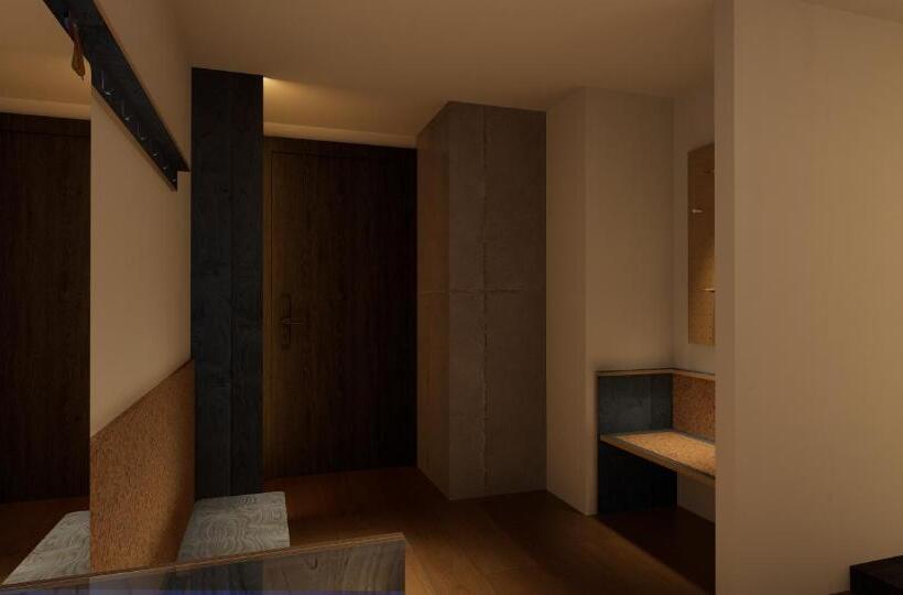Полулюкс, 彼厅酒店hotel In Between