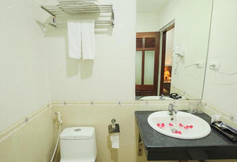 اتاق استاندارد, Khách Sạn Bạch Dương 56 Trương Công Giai