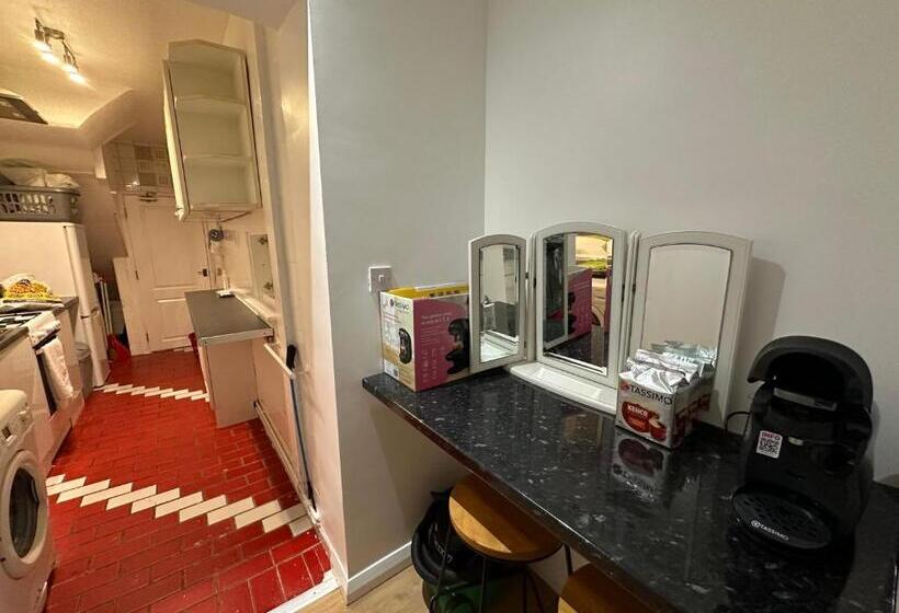 غرفة ديلوكس, Keedonwood Road Bromley, Rooms With Free Wifi