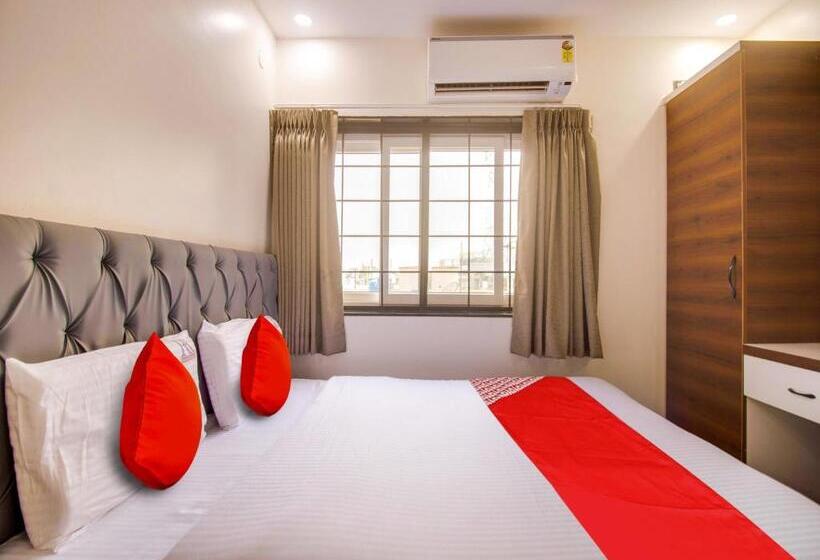 اتاق کلاسیک سه تخته, Rr Residency