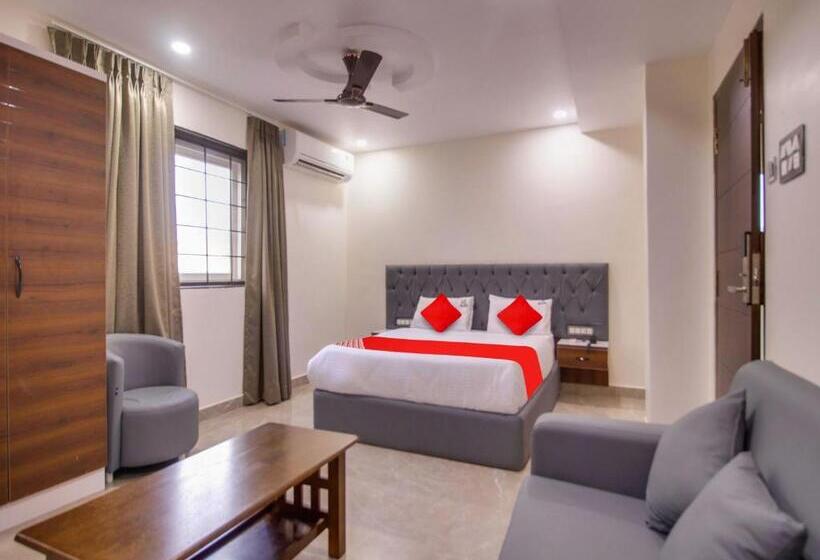 اتاق کلاسیک سه تخته, Rr Residency