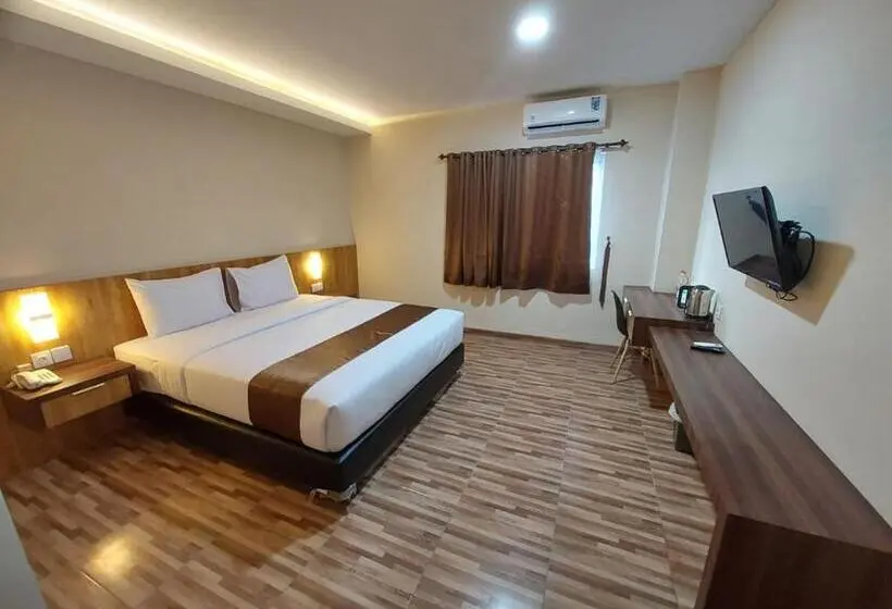 キングサイズベッドのデラックスルーム, T Hotel Kualanamu