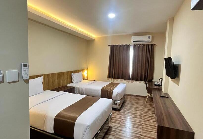 스탠다드 룸 킹사이즈 침대, T Hotel Kualanamu