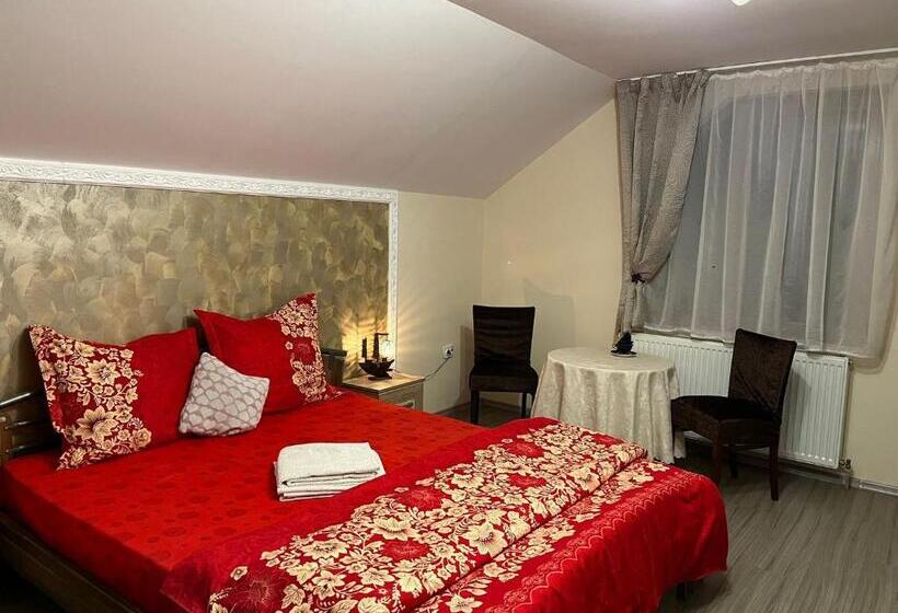 Номер Стандарт с Балконом, Casa Ana Maria