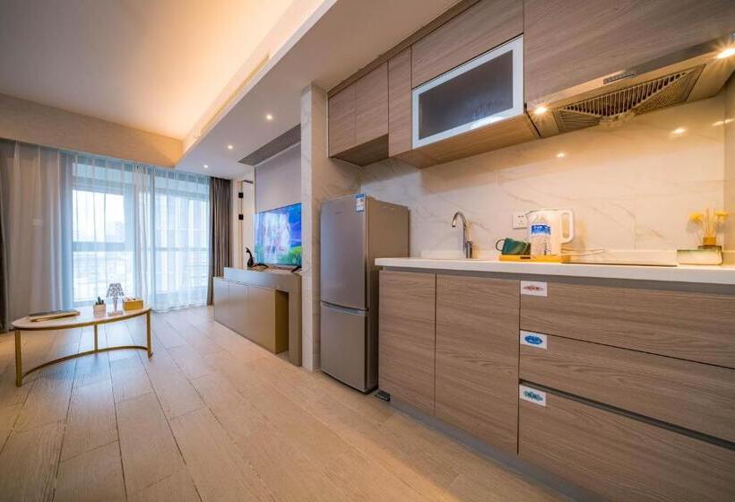 Студия Superior, Boston Executive Apartments