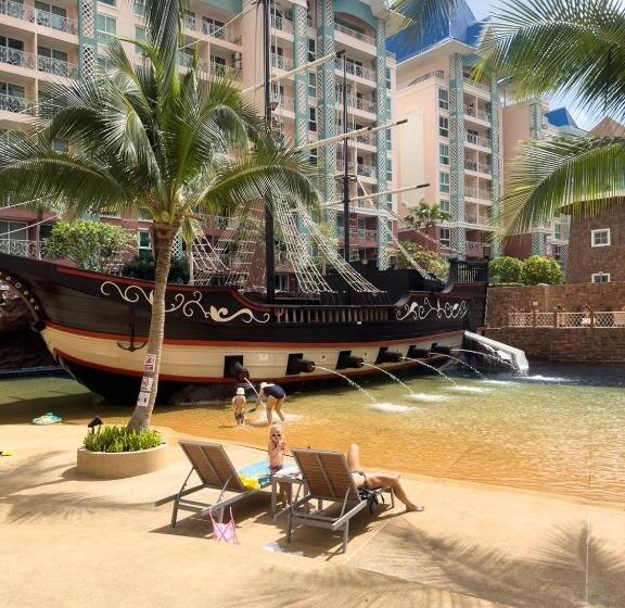 プールの見える１ベッドルームアパートメント, Grande Caribbean Condo Resort Pattaya G2008