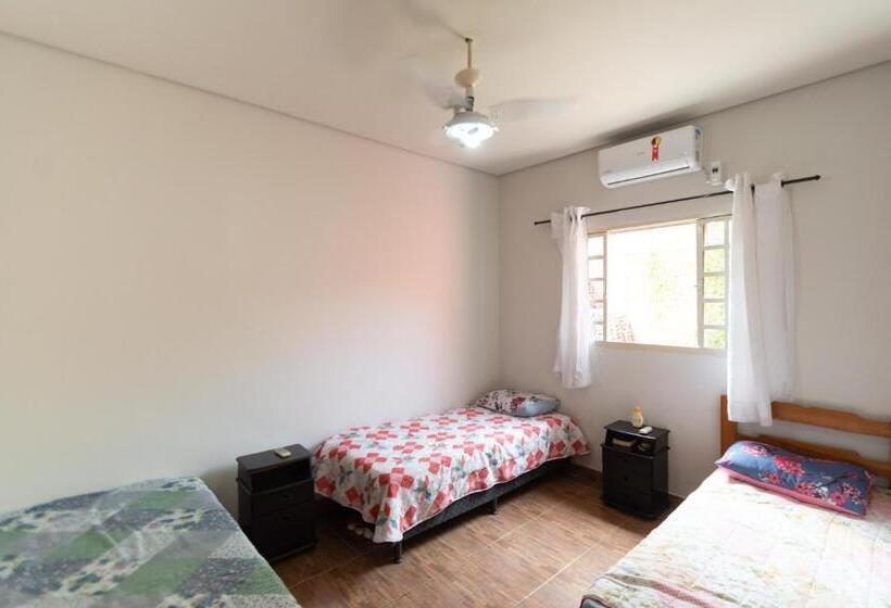 سرير فى غرفة مشتركه, Hostel Toca Do Noel E Bia