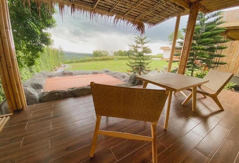 スタンダードルーム, Cirrus Valley Hill Resort