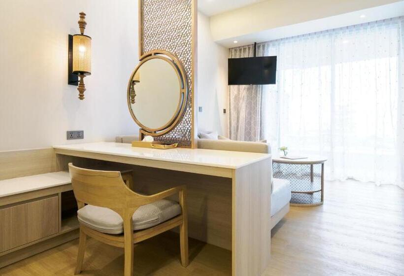 Люкс с Бассейном, The Little Shore Khao Lak By Katathani