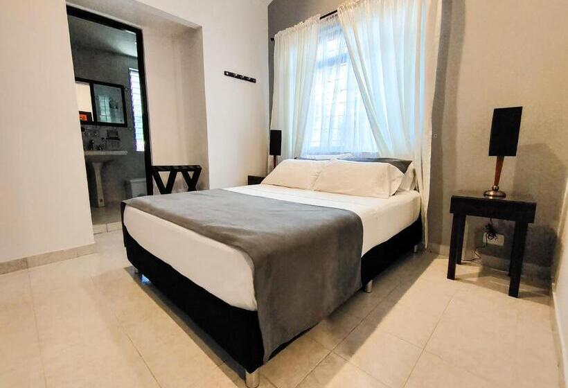 חדר סטנדרט לארבעה, Tierra Maravilla