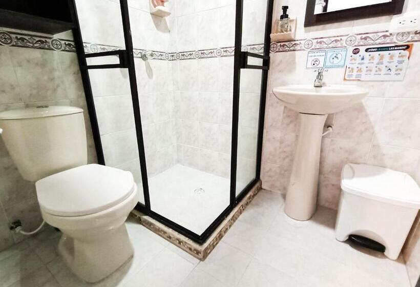 חדר סטנדרט לשלושה, Tierra Maravilla