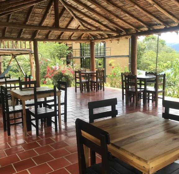 اتاق لوکس خانوادگی, Villas Del Bambú