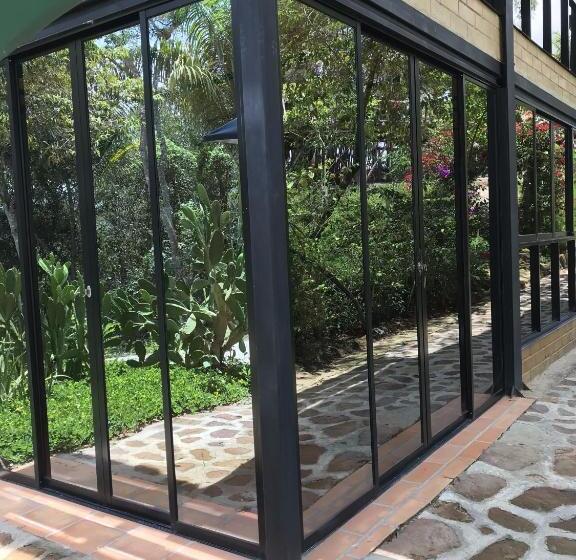 اتاق خانوادگی, Villas Del Bambú