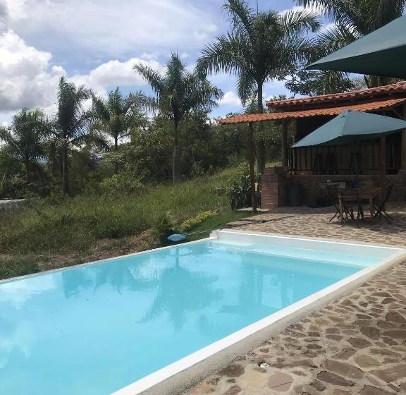 اتاق لوکس خانوادگی, Villas Del Bambú